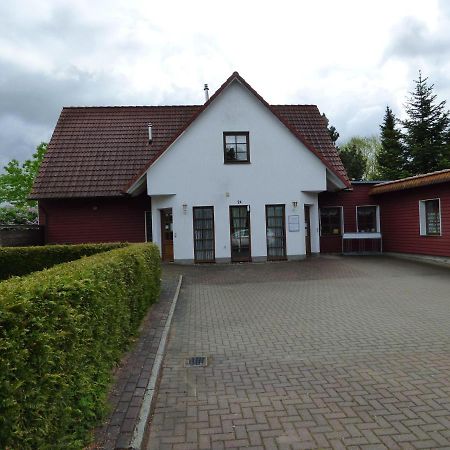 Ferienwohnung Beim Doktor Poseritz Exterior photo